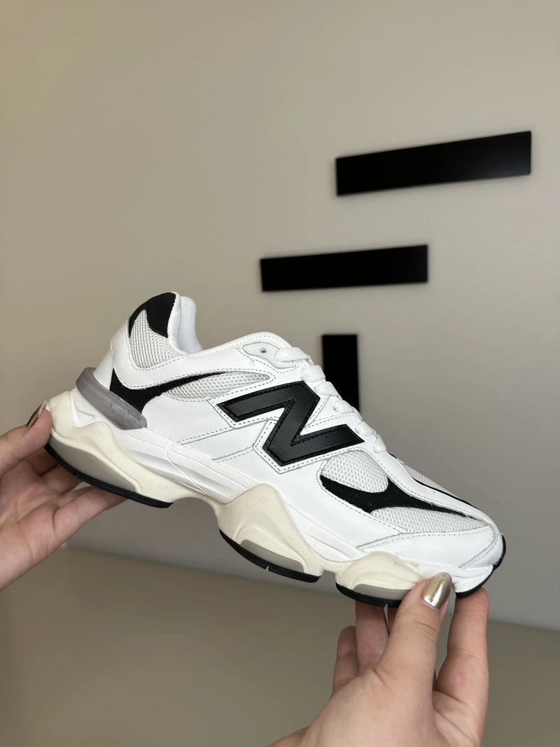 Tênis New Balance 9060 Unissex Branco com Preto