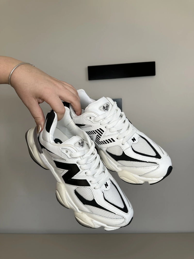 Tênis New Balance 9060 Unissex Branco com Preto