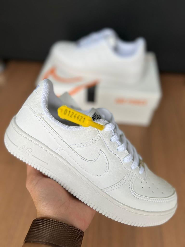 Nike Air Force 1 '07